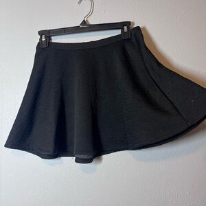 5/$25 Zenana Outfitters Black Skirt